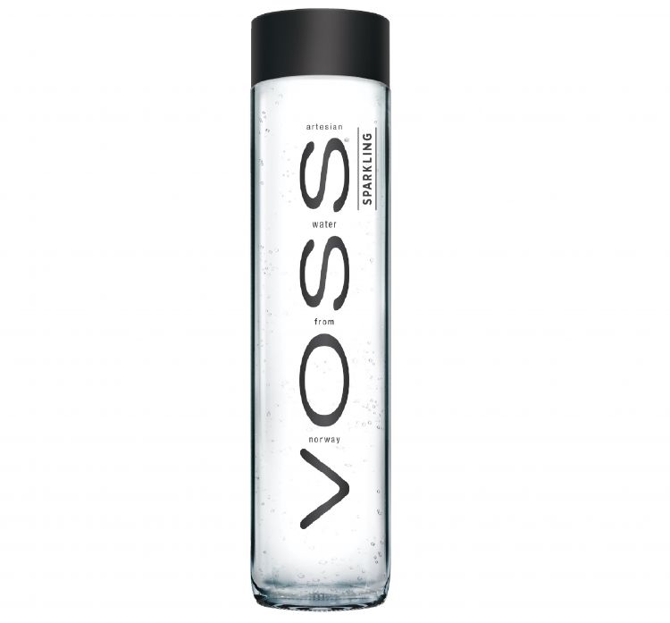 VOSS perlivá voda v skle 0,8l