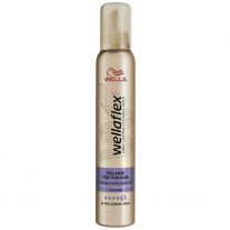 Wellaflex Penové tužidlo Fullness Ultra Strong 5  200ml