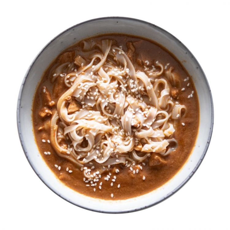 Freshery Ryžové rezance Thai Satay s kuracím mäsom v skle 270g
