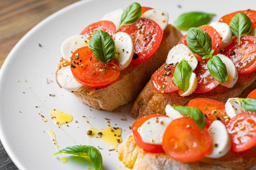 Bruschetta caprese